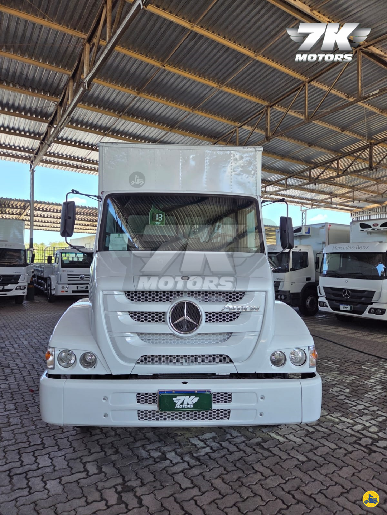 CAMINHAO MERCEDES-BENZ MB 1319 Baú Furgão Toco 4x2 7K Motors ITAITINGA CEARÁ CE